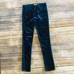 Girls adorable blue velvet pants! Size 16